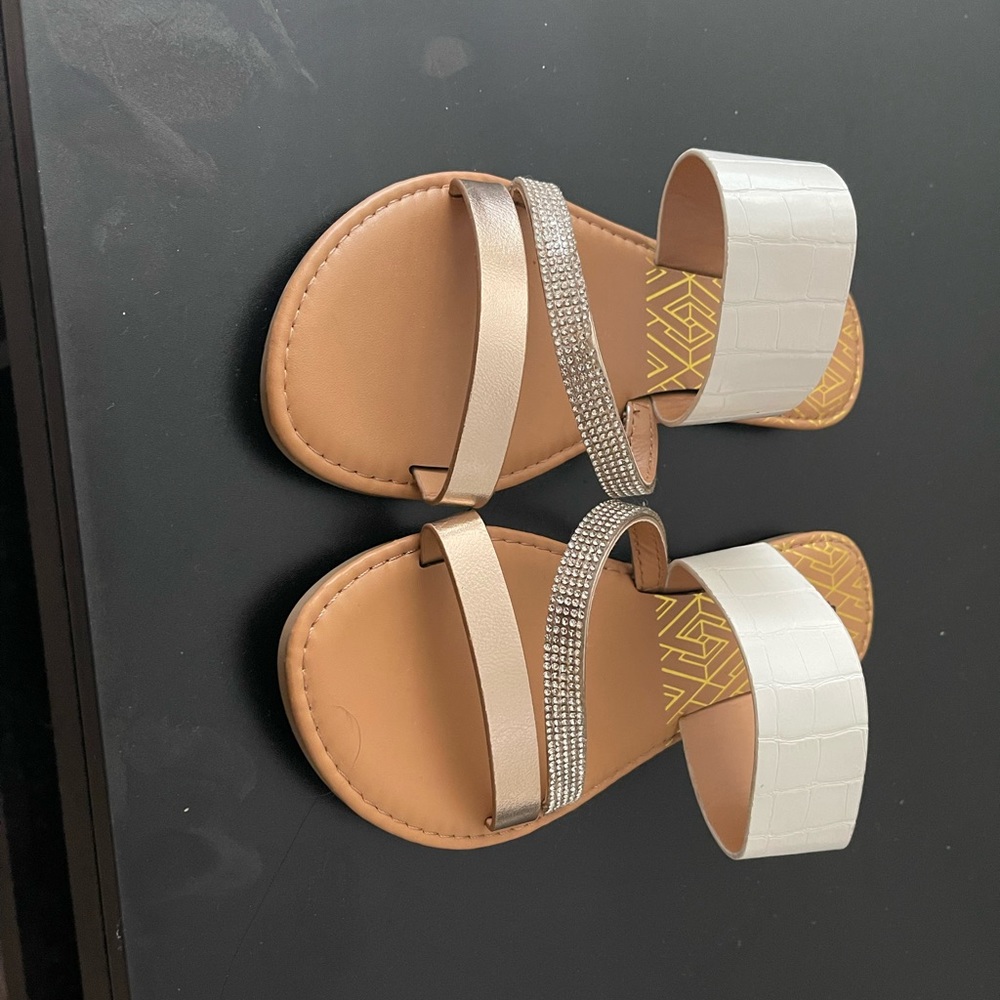 3 strap sandals